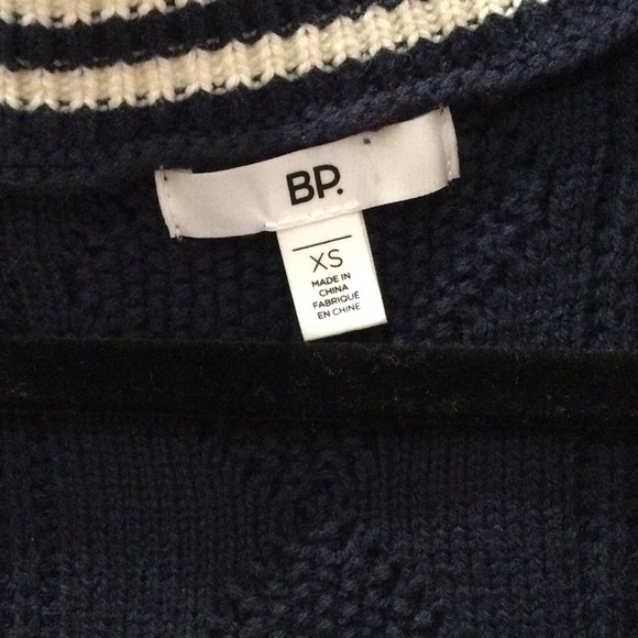 Preppy button up vest - Picture 3 of 4